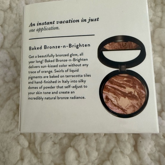 Laura Geller Medium Bronzer New - Picture 2 of 4